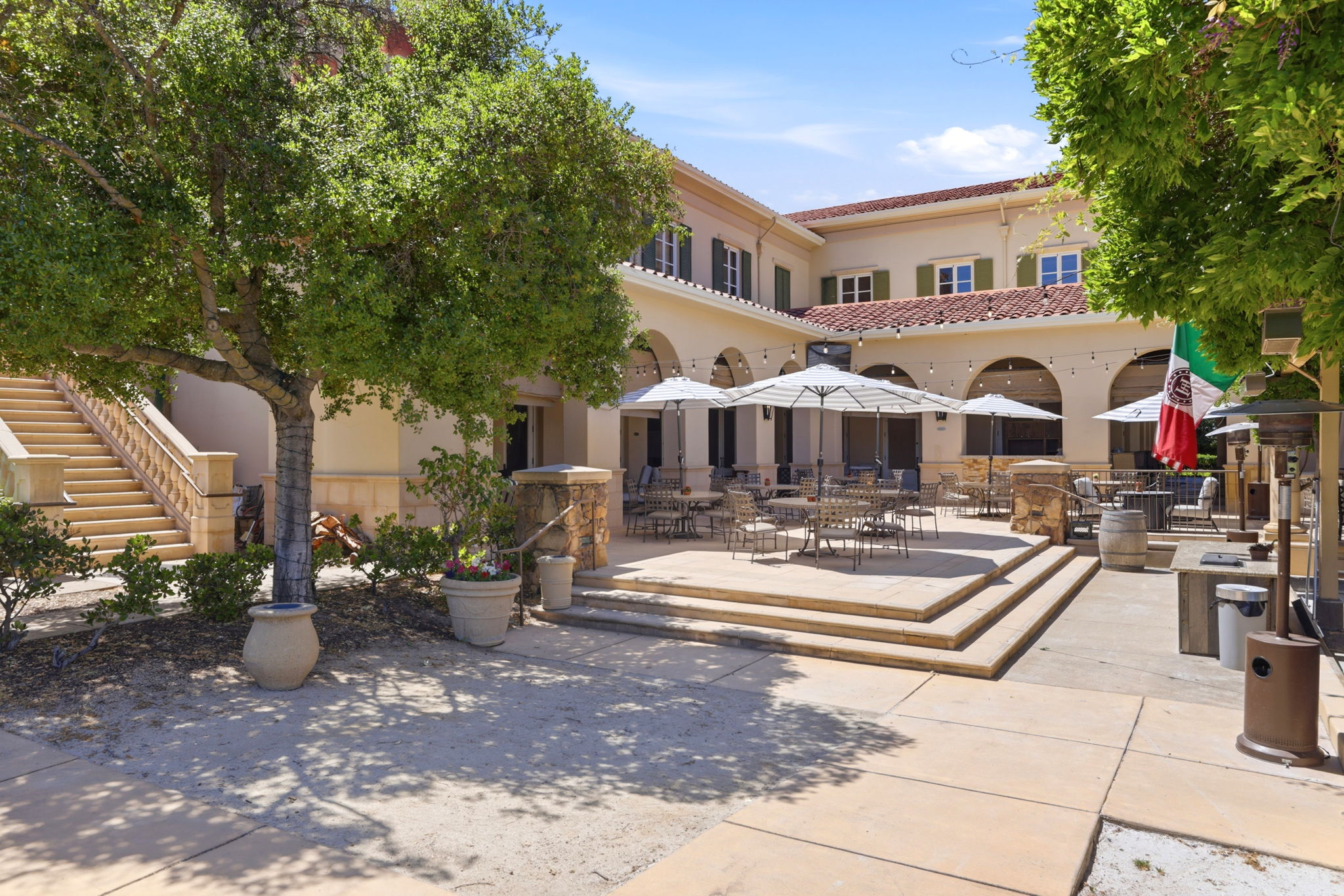 075_F8_3019 E Ruby Hill Dr