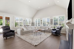 011_F8_3019 E Ruby Hill Dr