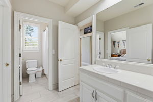 051_F8_3019 E Ruby Hill Dr