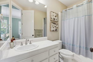052_F8_3019 E Ruby Hill Dr