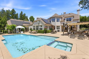 060_F8_3019 E Ruby Hill Dr