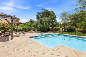 061_F8_3019 E Ruby Hill Dr
