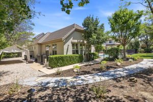 069_F8_3019 E Ruby Hill Dr