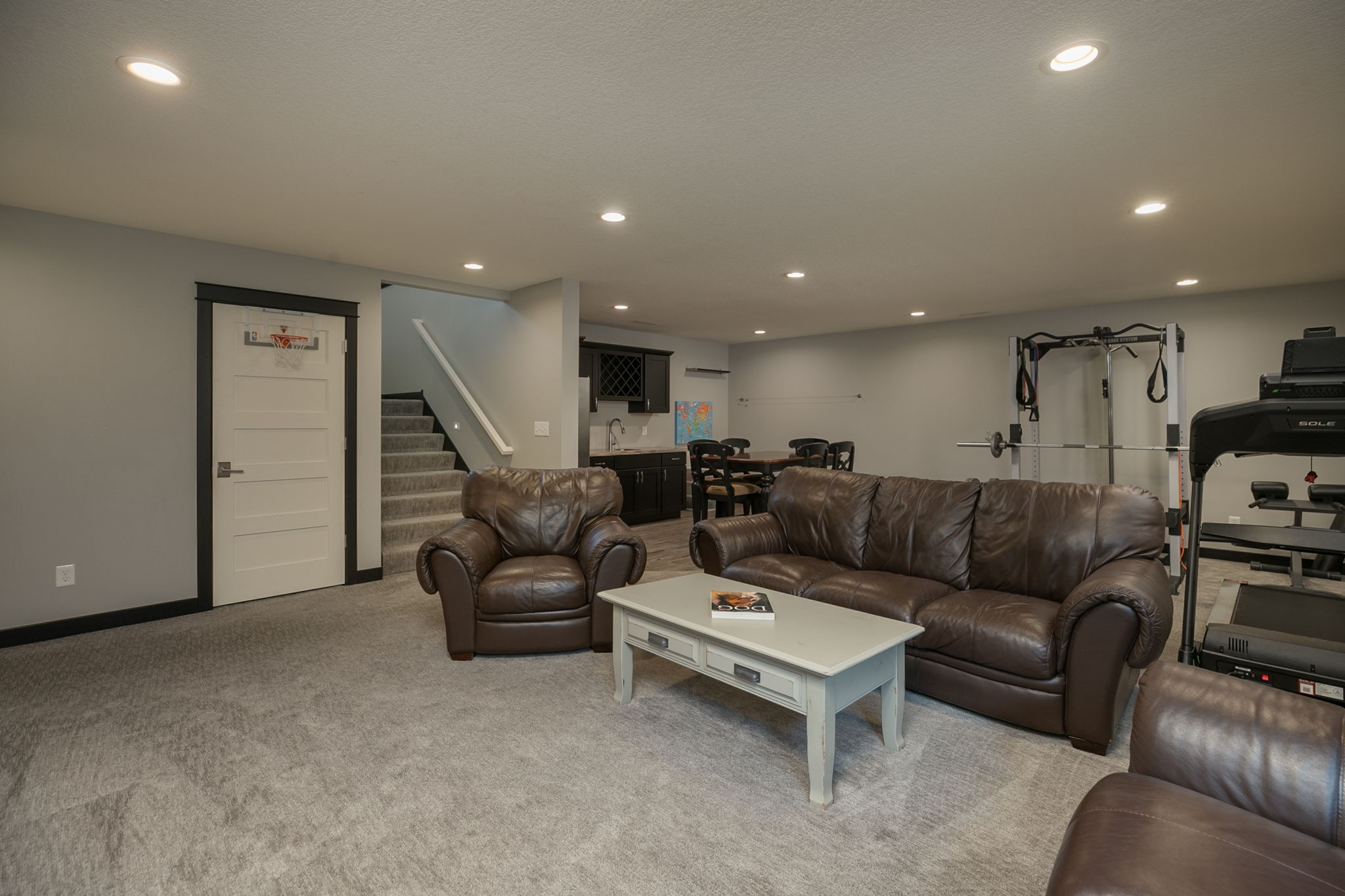 31-Family Room