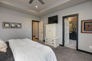 21-Master Bedroom