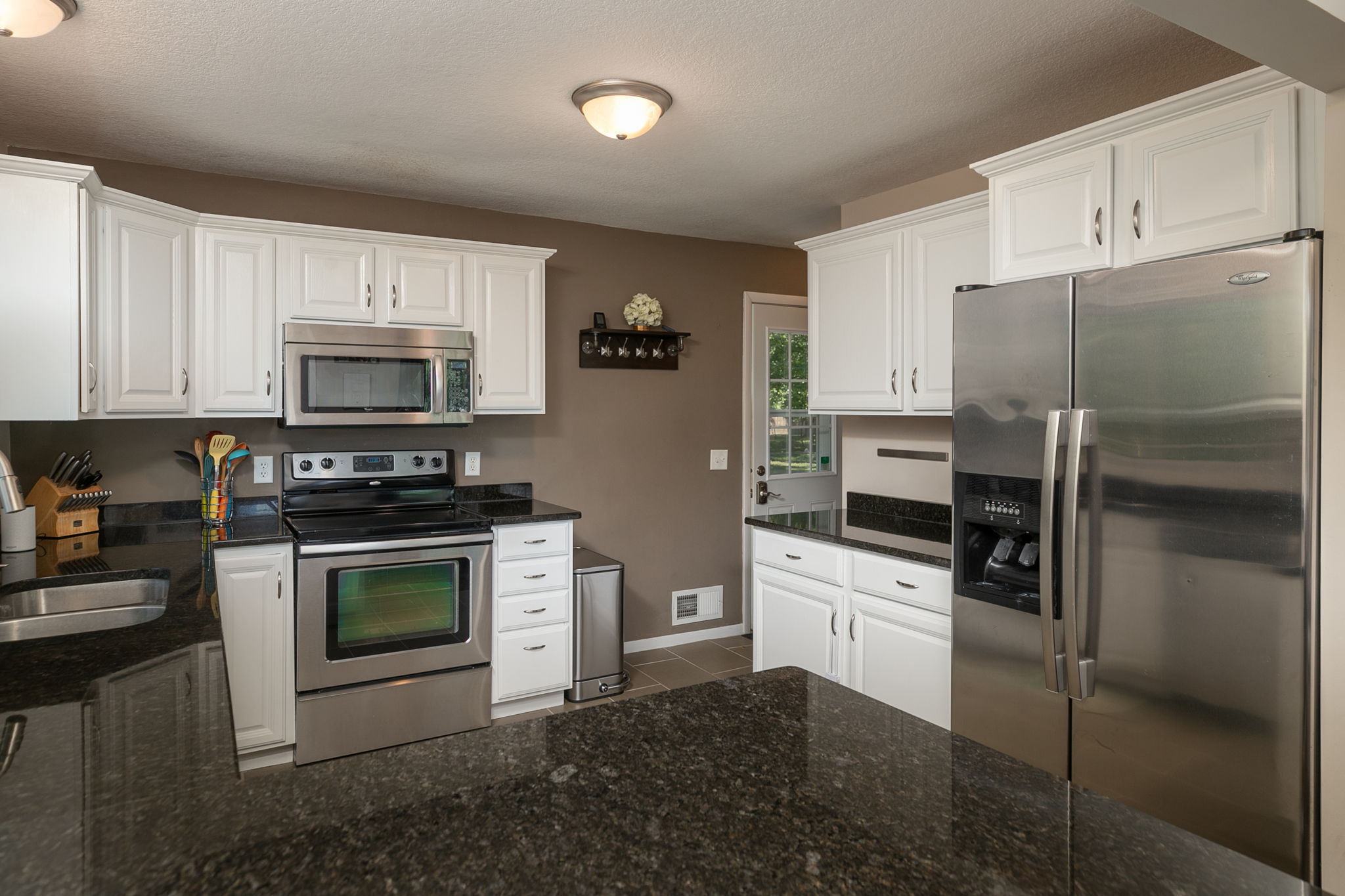 09-Kitchen