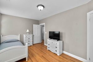 bedroom upper-10
