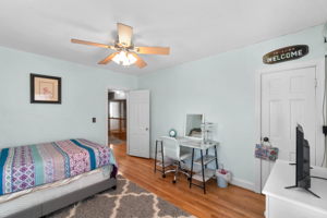 bedroom upper-8