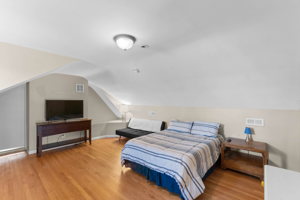 bedroom upper-4