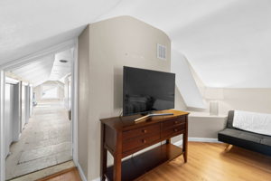 bedroom upper-6