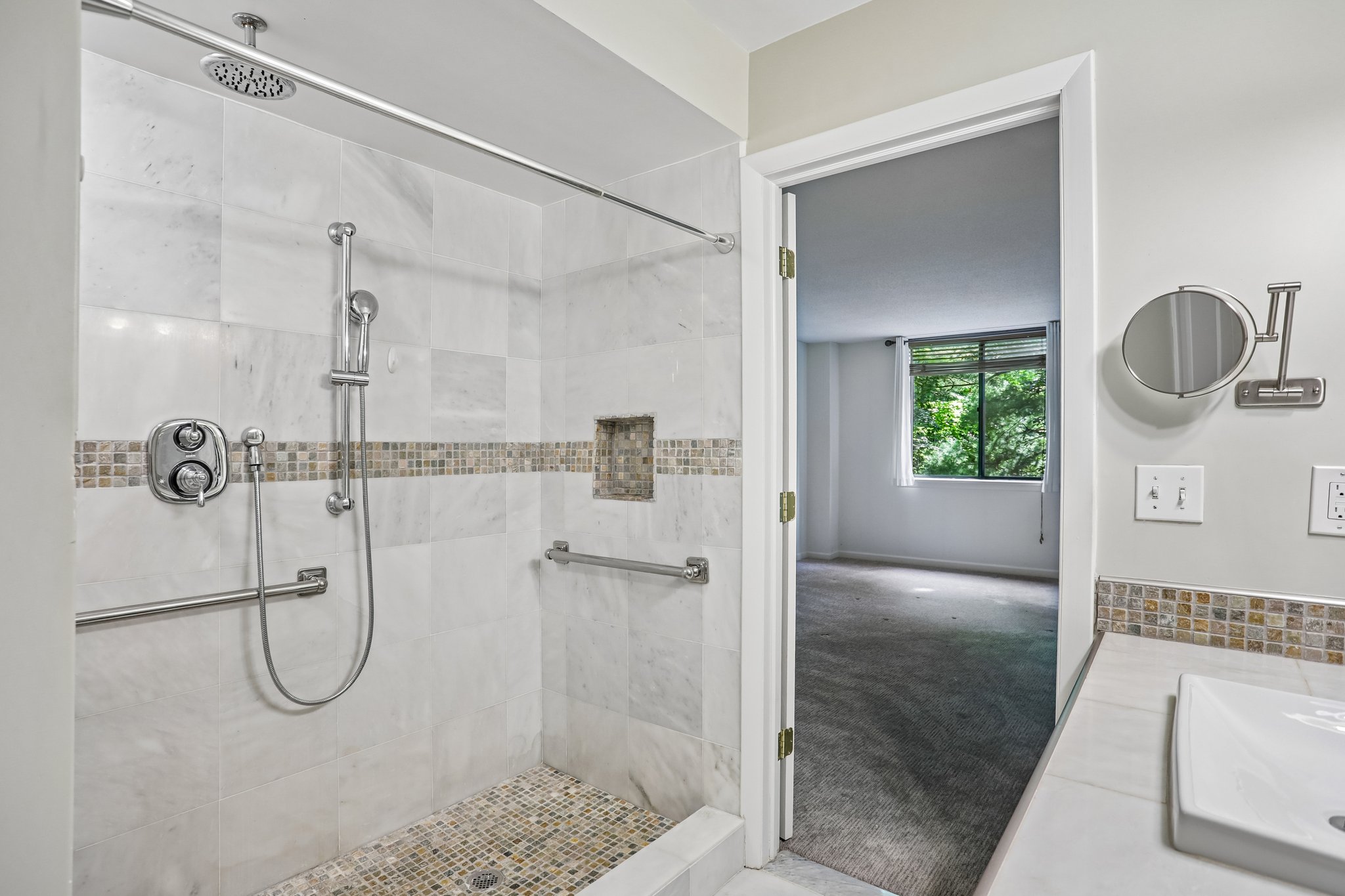 Walk in shower