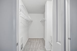 Walk in closet