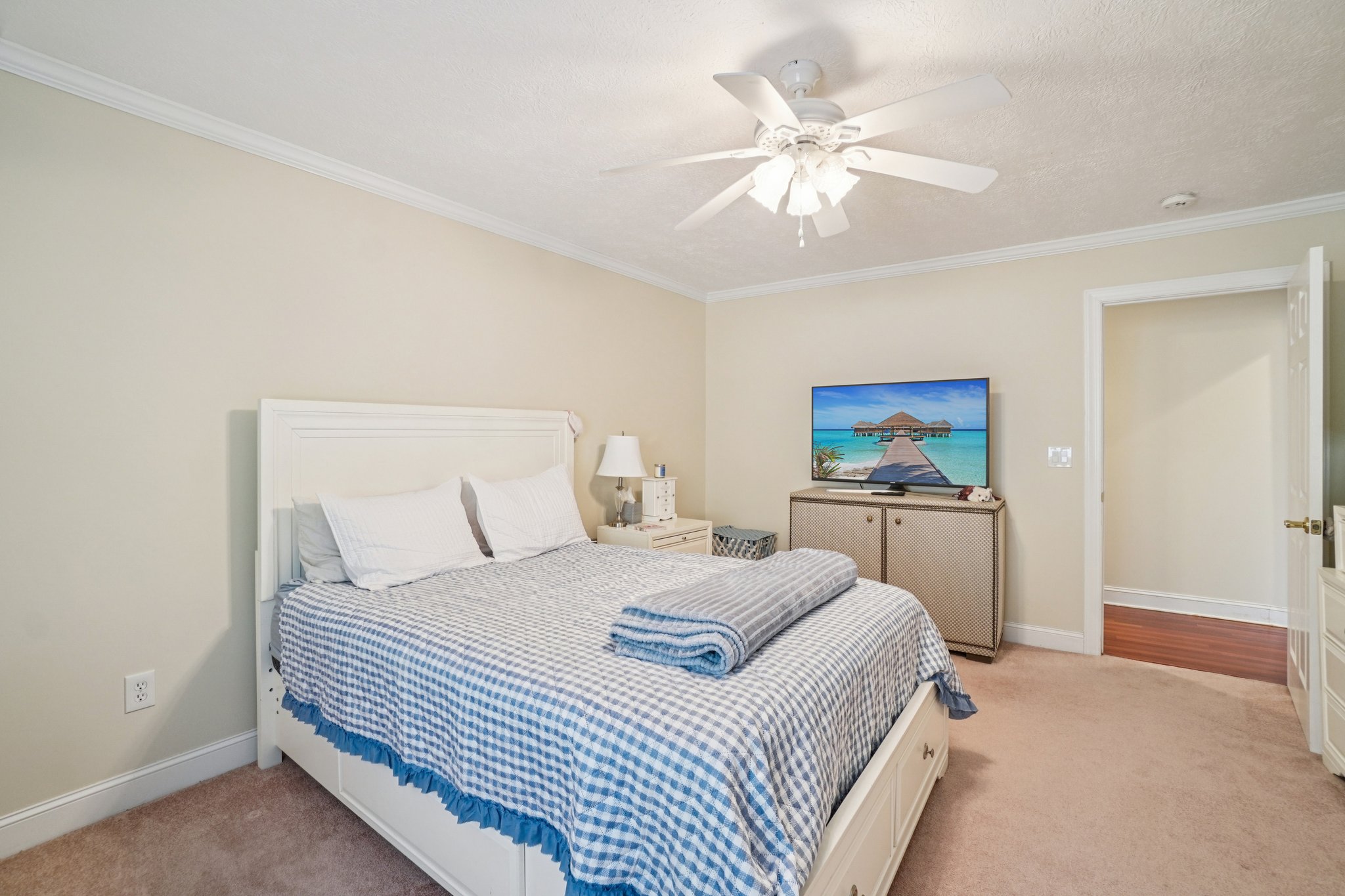 Davy Crockett Dr-S1404-044.jpg