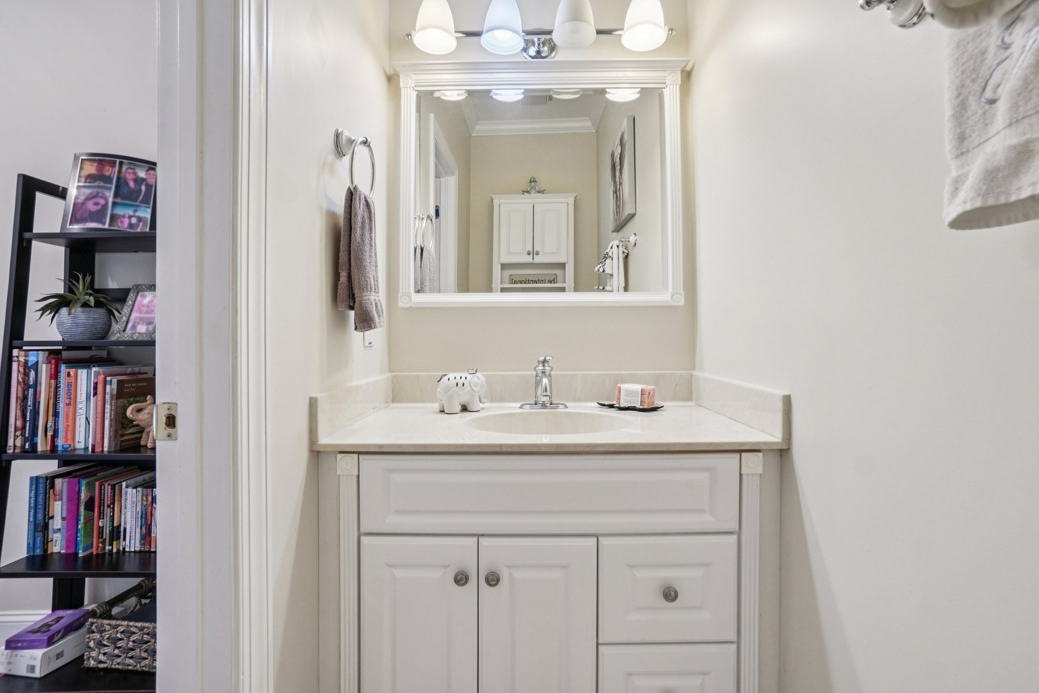 Davy Crockett Dr-S1404-046.jpg