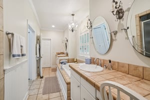 Davy Crockett Dr-S1404-034.jpg