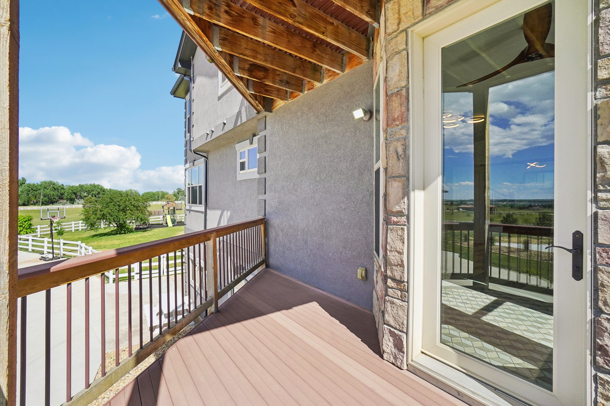 Dove Ln-069.jpg