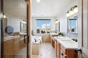 Dove Ln-060.jpg