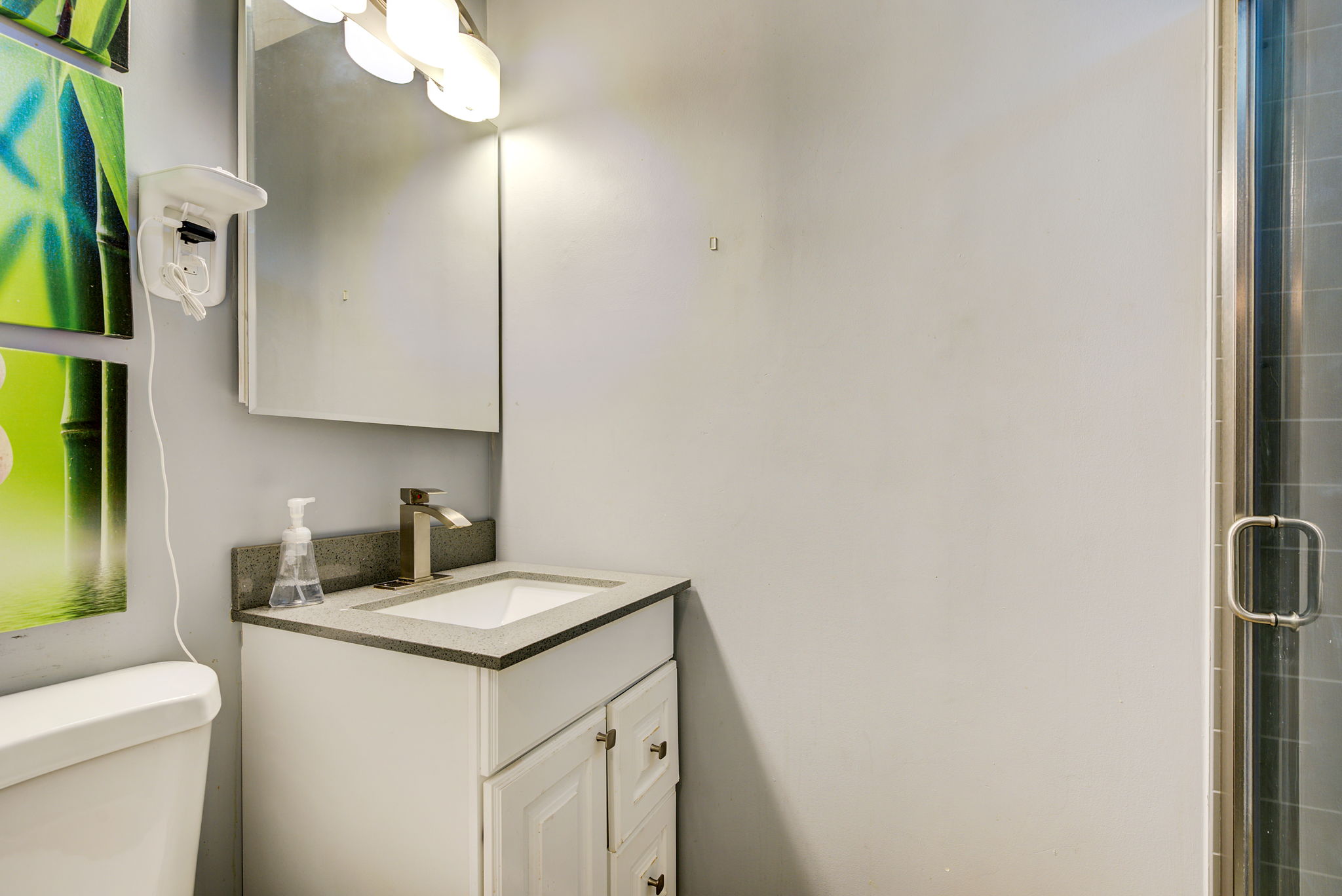 10 Bathroom 1_