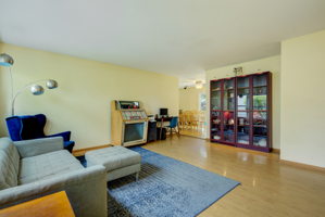 4 Living Room_