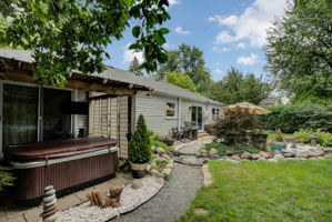 19 Exterior Back_
