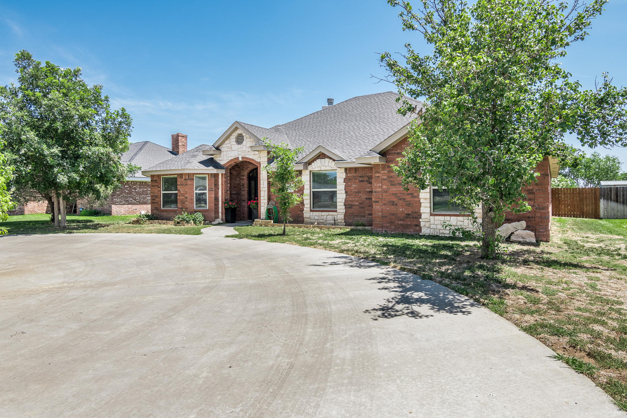 302 Floyd Ave, Dumas, TX 79029 April Hendrick Photography