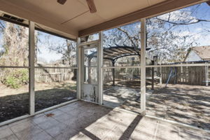 Screened-in Porch