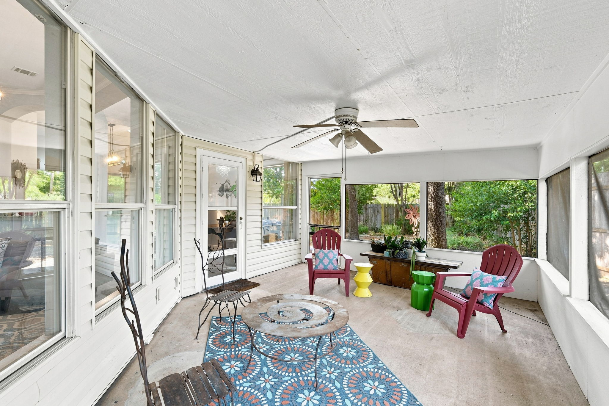 Screened-in Porch