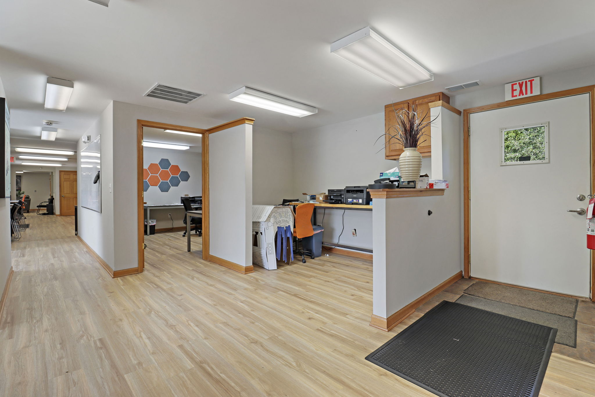  Photo 11