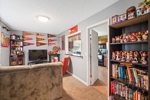 302 S Hamilton Ave, Hanover, IN 47243, USA Photo 9