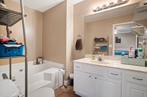 302 S Hamilton Ave, Hanover, IN 47243, USA Photo 21