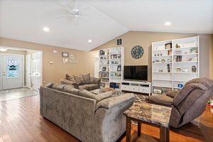302 S Hamilton Ave, Hanover, IN 47243, USA Photo 14