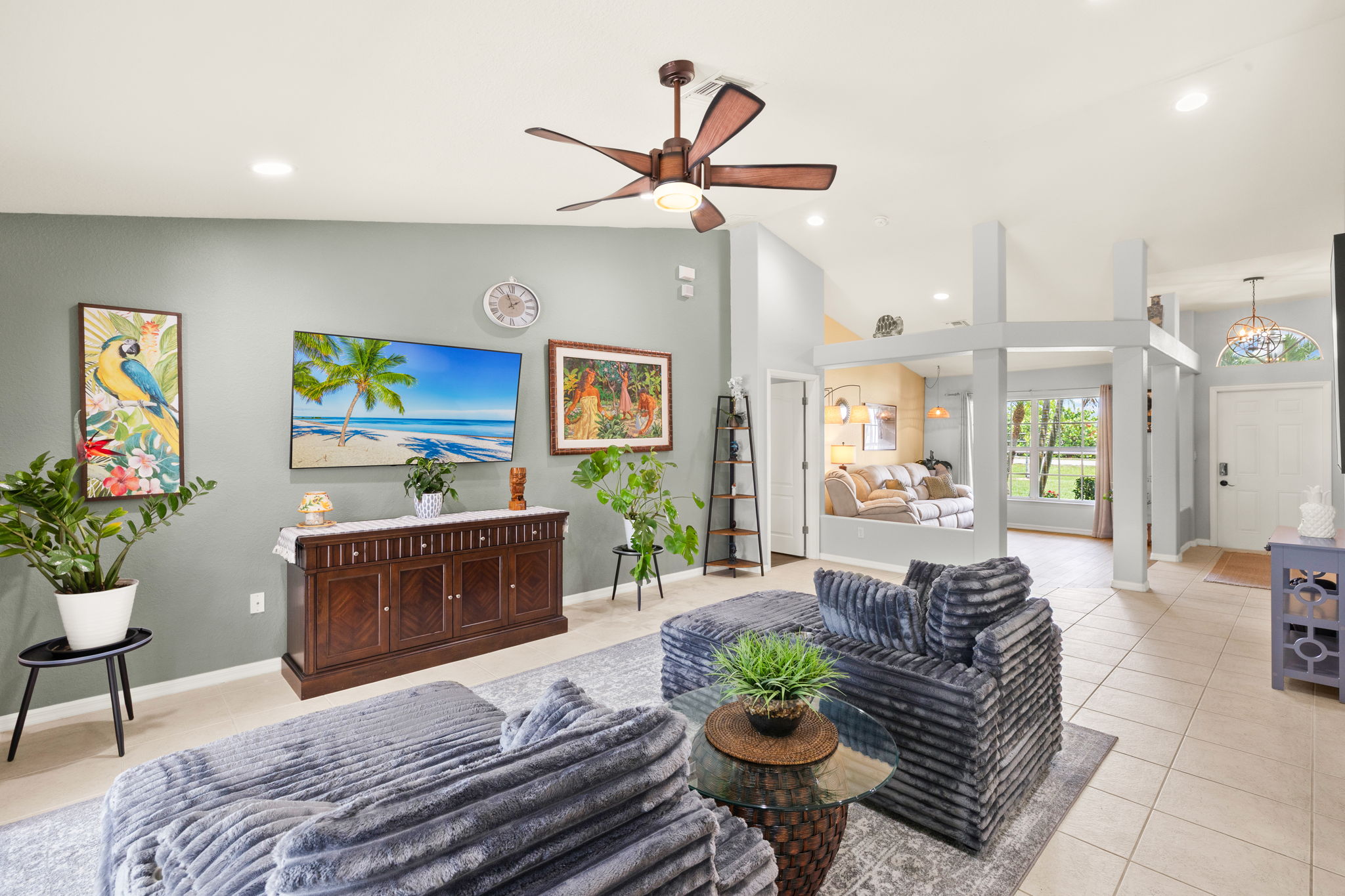Living Room 4