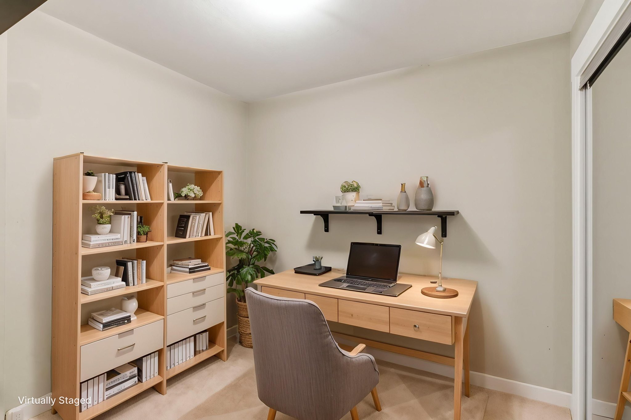 DSC04528 virtually staged.jpeg