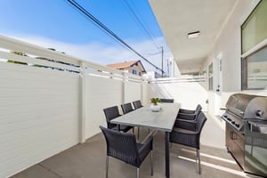 7B4A0058 virtually staged.jpeg