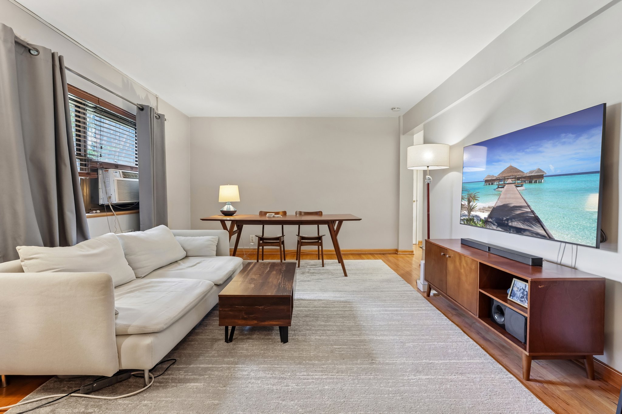 Edwin Ave 2C-S1807-011.jpg