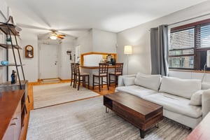 Edwin Ave 2C-S1807-012.jpg