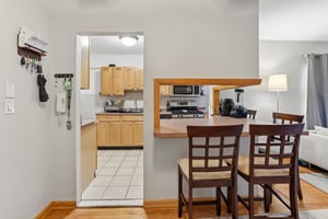 Edwin Ave 2C-S1807-017.jpg
