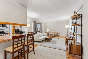 Edwin Ave 2C-S1807-018.jpg