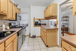 Edwin Ave 2C-S1807-020.jpg