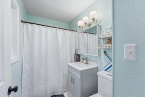  Photo 40