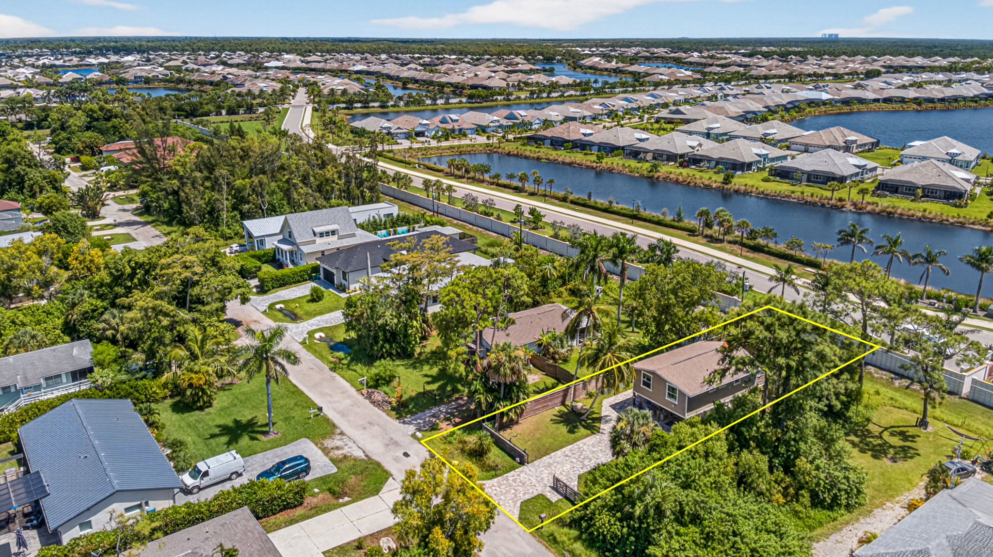 Aerial Front Exterior 2 -Lot Lines