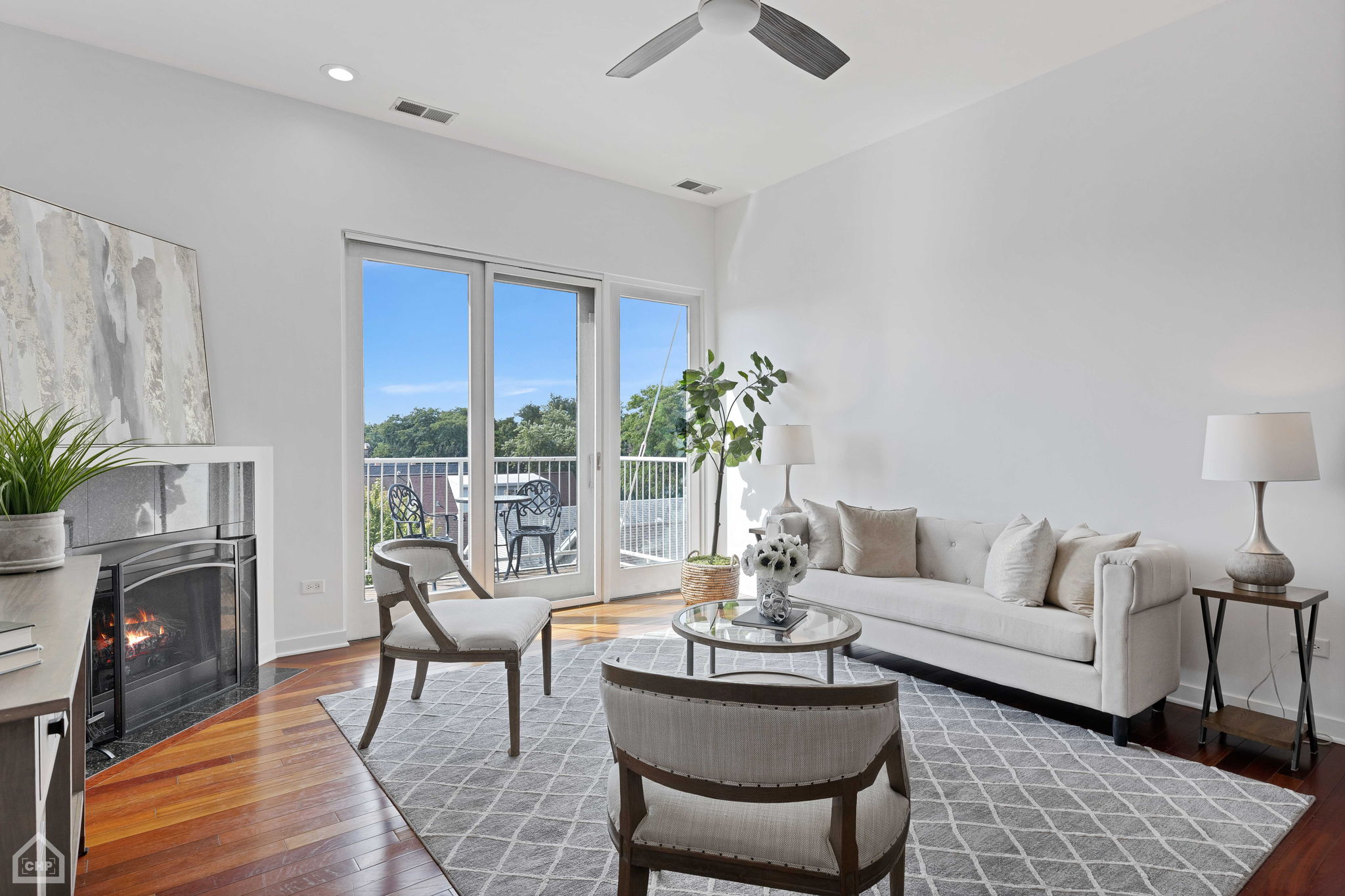 3021 W Armitage Ave 406_006