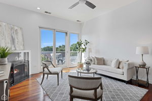 3021 W Armitage Ave 406_006
