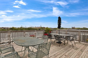 3021 W Armitage Ave 406_022