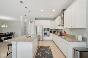 Skylark Dr-1204-029.jpg