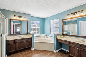 Oatland Ct-023.jpg