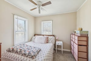 7976 - 3022 Wallace Ave_023.jpg