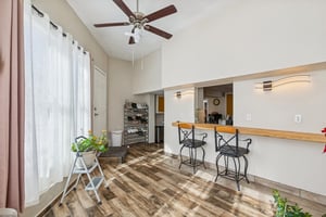 7976 - 3022 Wallace Ave_031.jpg