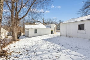 7976 - 3022 Wallace Ave_035.jpg