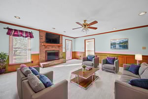 DSC03582_print virtually staged.jpeg